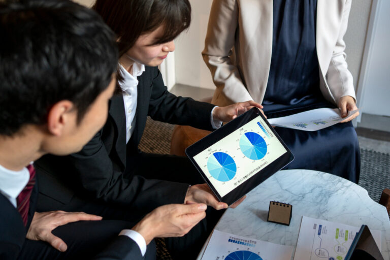 High-Level Business Consulting Trends Dominating 2025 Strategies